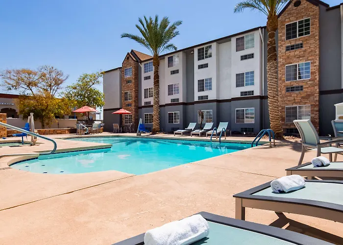 La Quinta & By Wyndham Downtown - Route 66 Hotel Tulsa