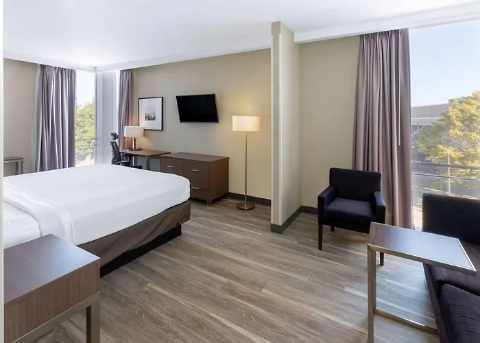 La Quinta & By Wyndham Downtown - Route 66 Hotel 3*