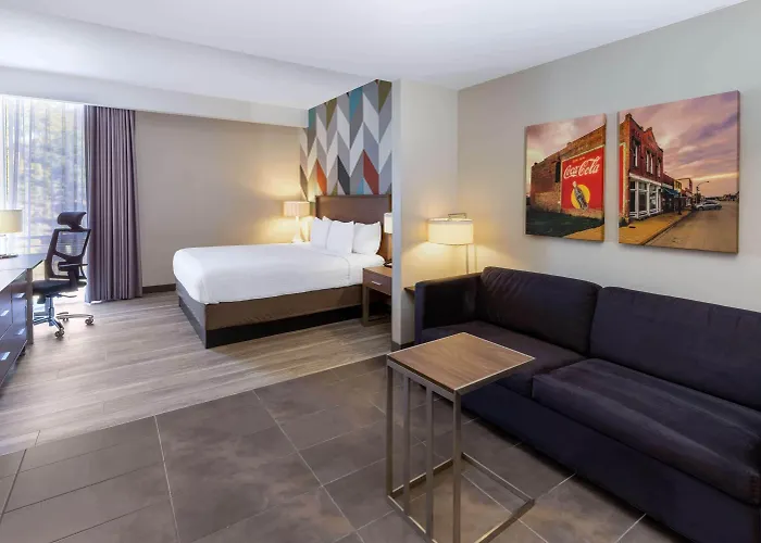 La Quinta & By Wyndham Downtown - Route 66 Hotel 3*