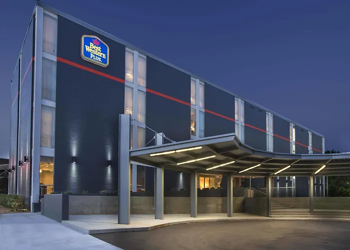 La Quinta & By Wyndham Downtown - Route 66 Hotel Tulsa